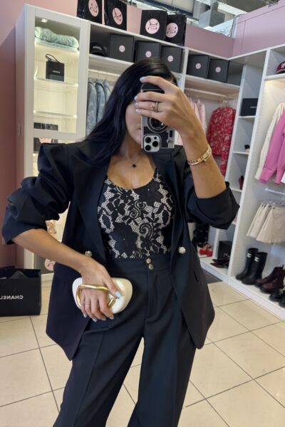 Koronkowe body La Milla czarne na ramiączka i Spodnie klasyczne La Milla czarne