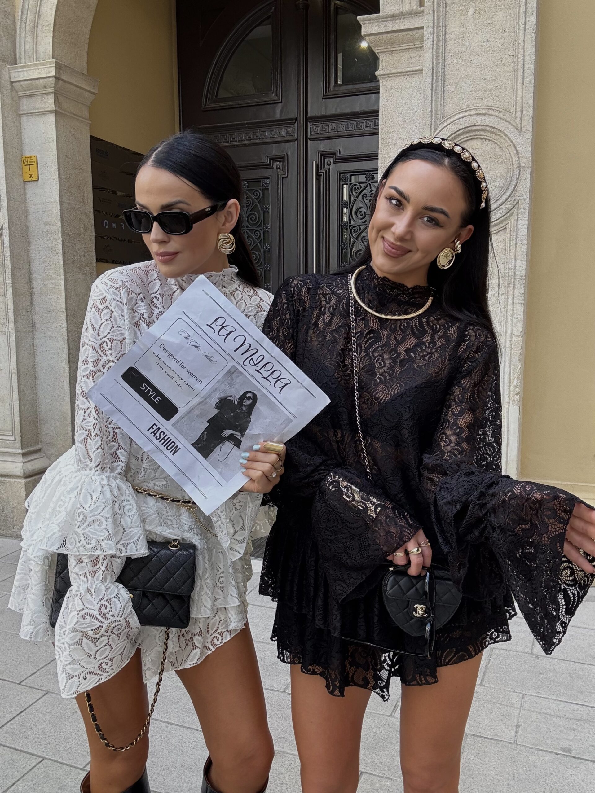 Koronkowe spódnico-spodenki czarne La Milla - obrazek 2