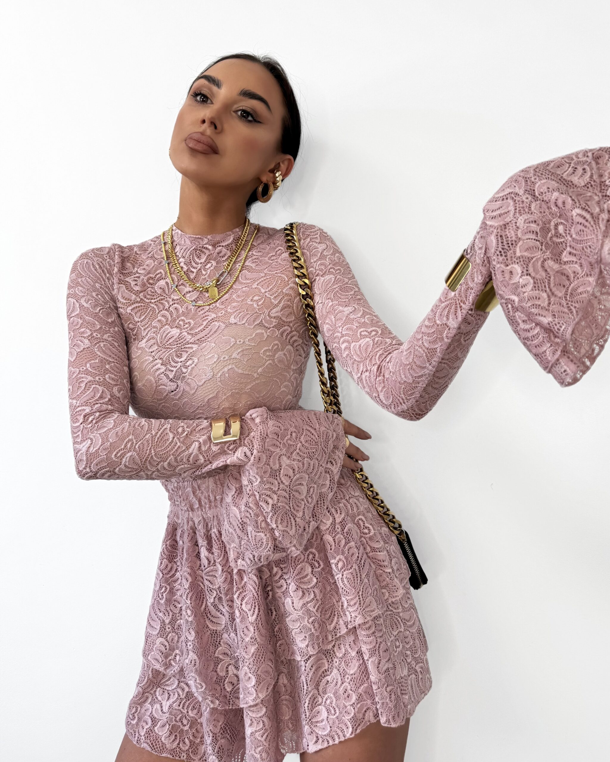 Koronkowe spódnico-spodenki La Milla pudrowy róż