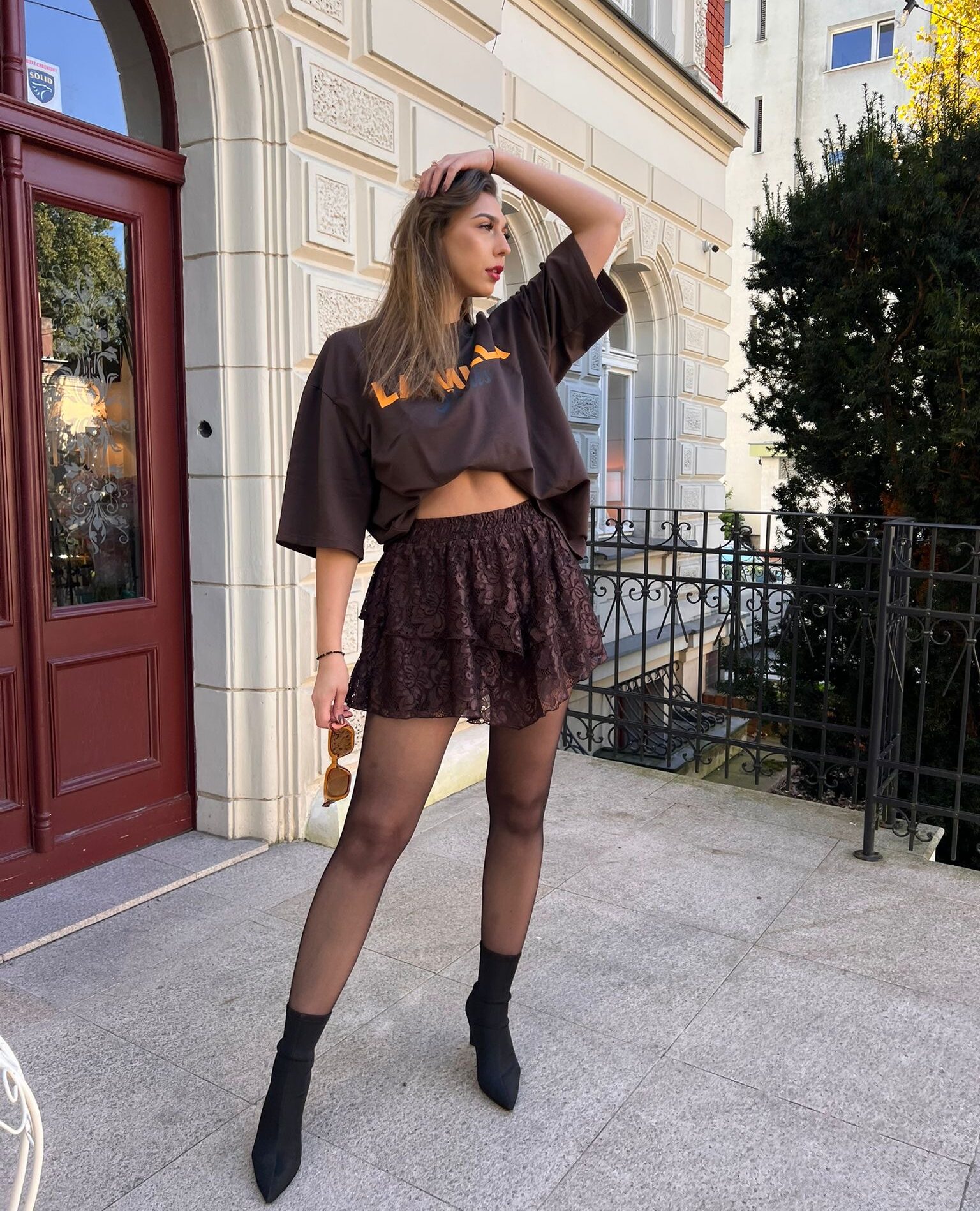 Koronkowe spódnico-spodenki La Milla czekoladowe - obrazek 3