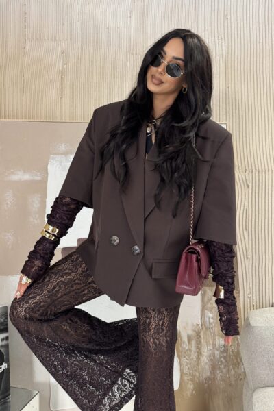 Marynarka La Milla z koronkowymi rękawami czekoladowa