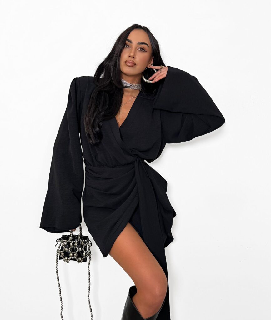 Sukienka kopertowa wiązana La Milla czarna fashionstory.com.pl