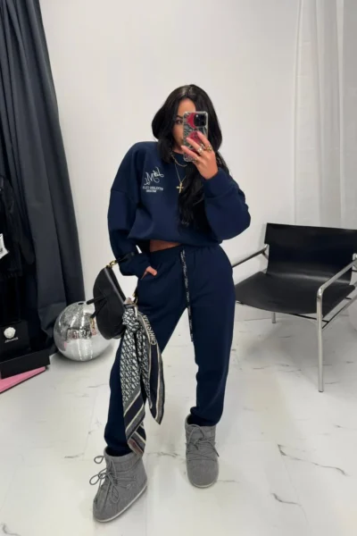 Spodnie dresowe ocieplane La Milla granatowe