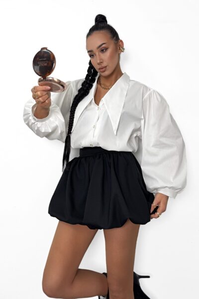 Koszula La Milla z przedłużanym kołnierzem biała