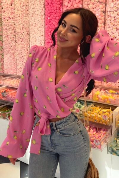 Bluzka kopertowa La Milla w cytryny różowa