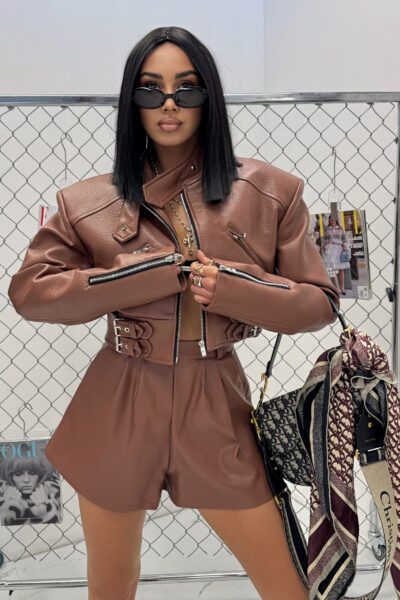 Kurtka La Milla z eko skóry ze stójką karmelowa